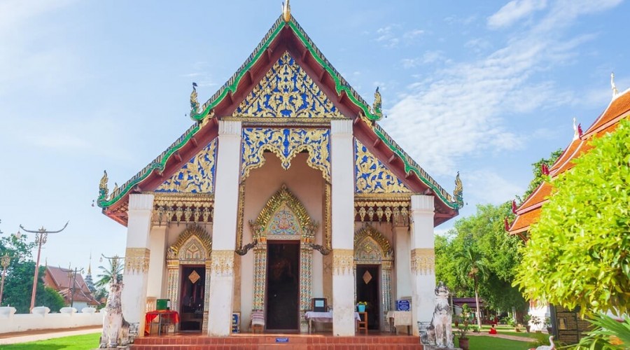 วัดพระธาตุช้างค้ำวรวิหาร วัดสวยบอกต่อ สถานที่ท่องเที่ยวใน จ.น่าน ที่สายบุญพลาดไม่ได้